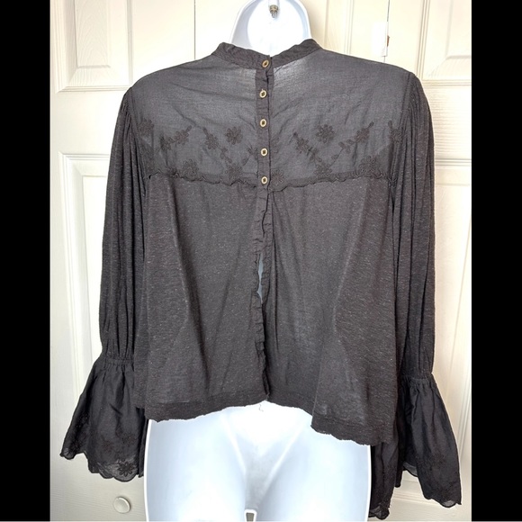 FREE PEOPLE Femme Fatale Blouse Embroidered Black Swing Bell Sleeves Scalloped - Picture 9 of 13